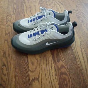 Nike Air Max Axis Grey Sneakers size 11
